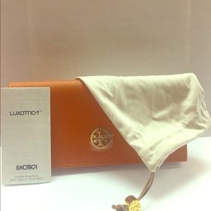 Tory Burch Eyeglass/Sunglasses Case